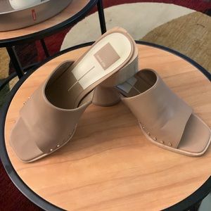 Cute Dolce Vita slides